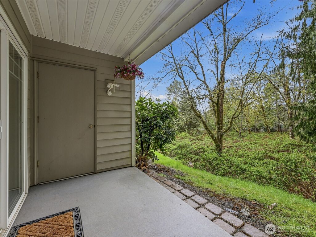 Photo of 18501 SE Newport Way #H136, Issaquah, WA 98027 (MLS # 2519186)