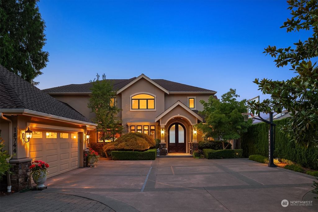 Photo of 18744 SE 42nd Street, Issaquah, WA 98027 (MLS # 2243857)