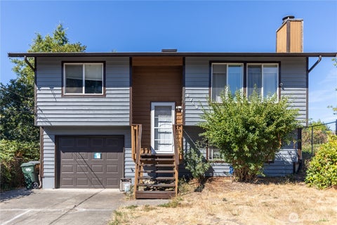 Photo of 1743 Lafayette Street S, Parkland, WA 98444 (MLS # 2576601)
