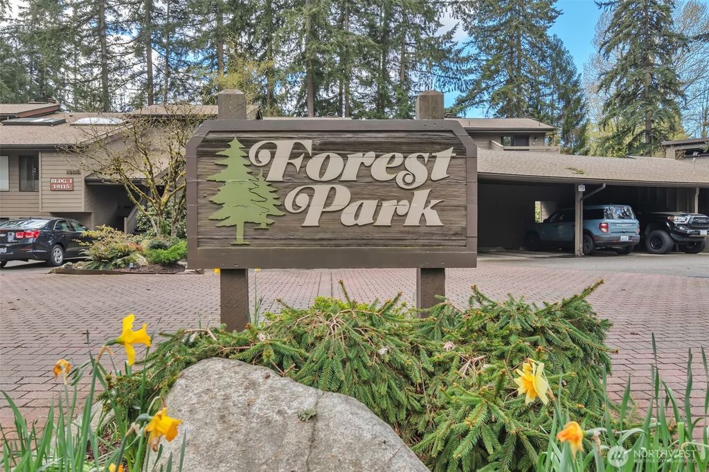 Photo of 19115 Ballinger Way NE #102, Lake Forest Park, WA 98155 (MLS # 2503358)