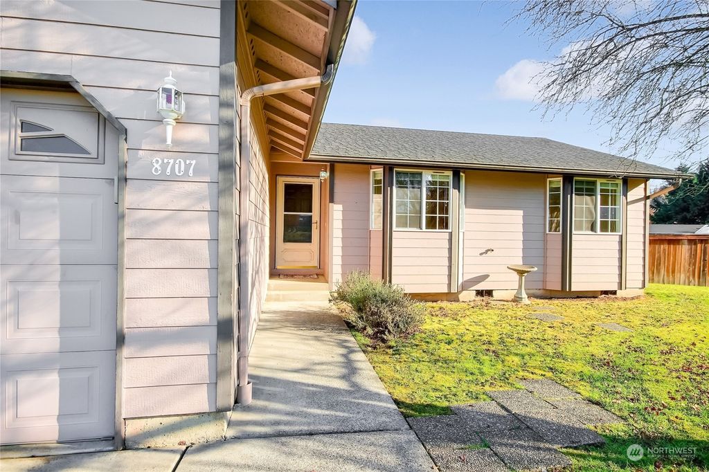 Photo of 8707 69th Drive NE, Marysville, WA 98270 (MLS # 2181426)