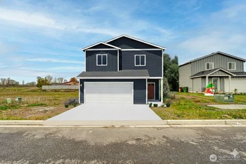 Photo of 2023 Henderson Way, Longview, WA 98632 (MLS # 2460104)