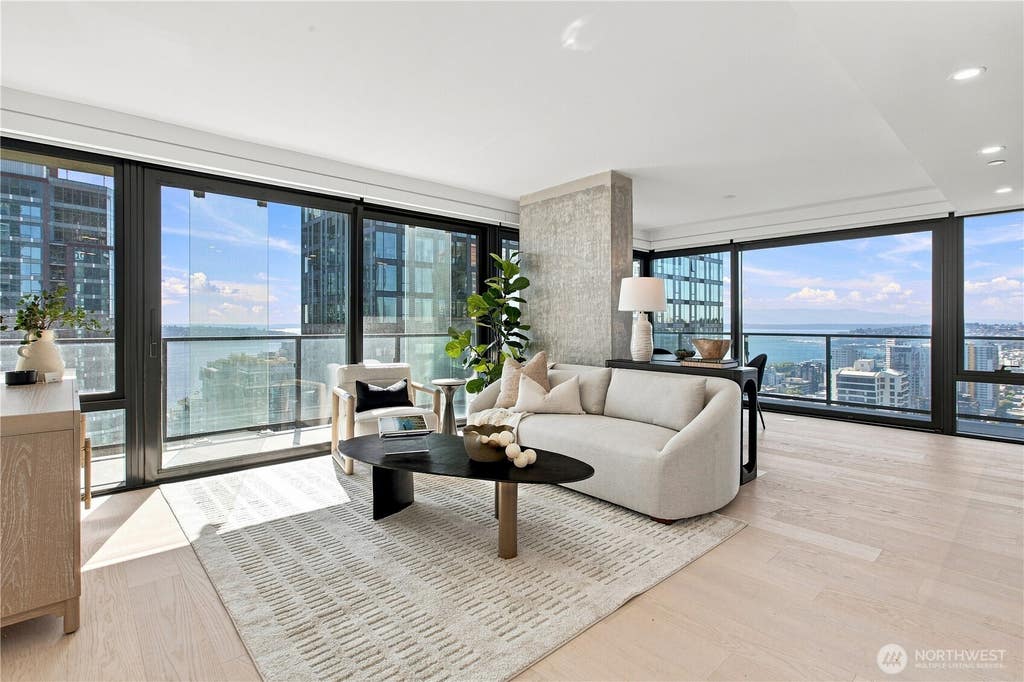 Photo of 300 Virginia Street #2911, Seattle, WA 98101 (MLS # 2570534)
