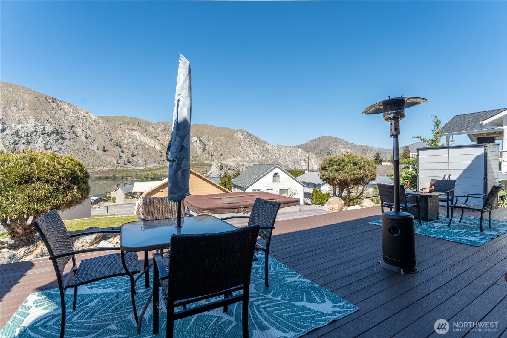215 W Marine View Place