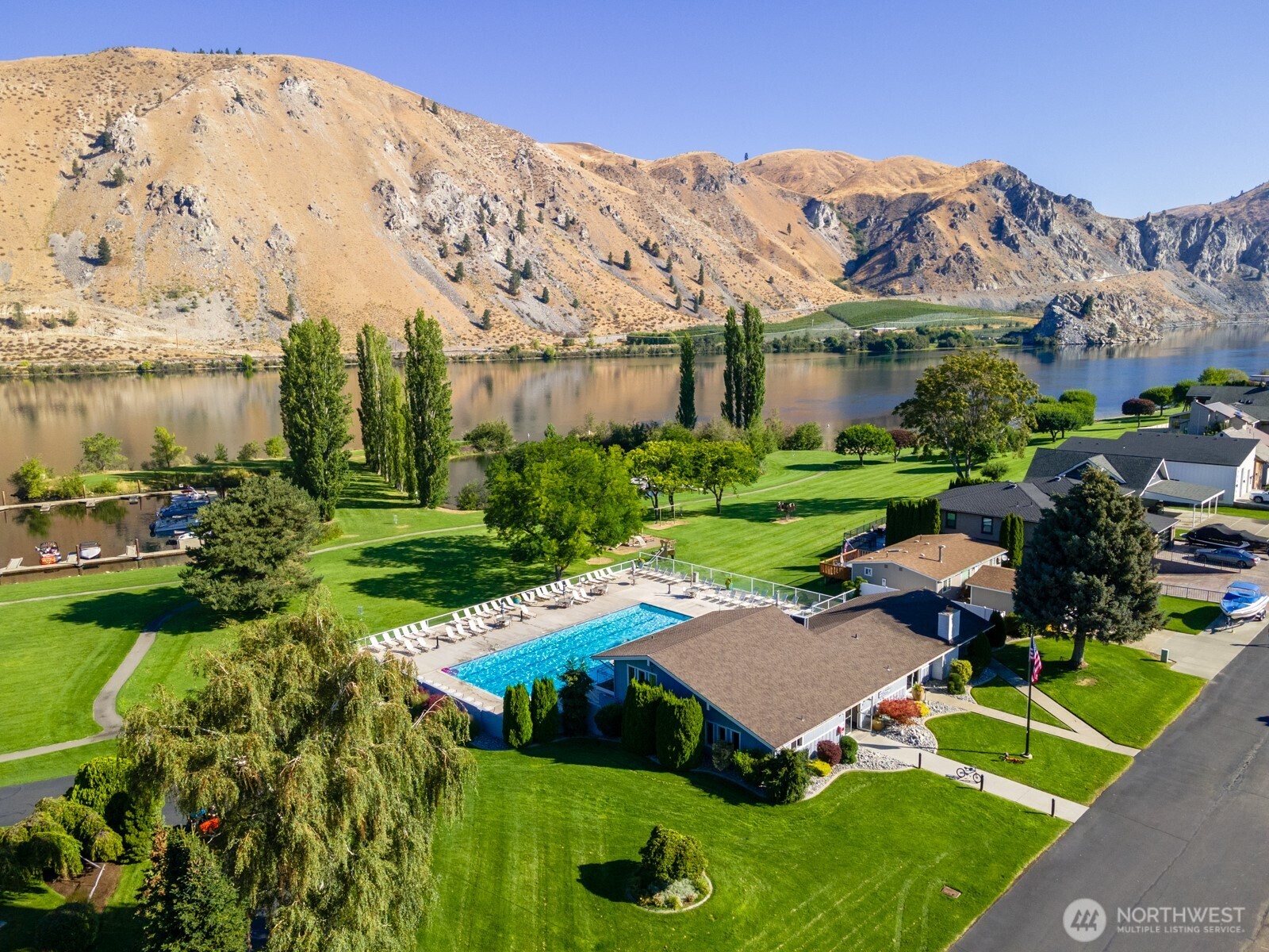 215 W Marine View Place