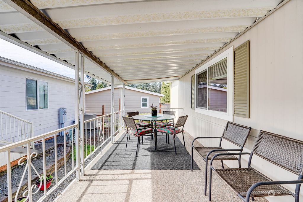 Photo of 23825 15th Avenue SE #114, Bothell, WA 98021 (MLS # 2217500)