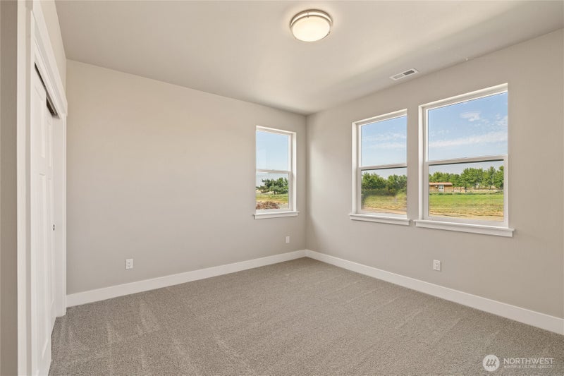 500 E Heatherstone Court