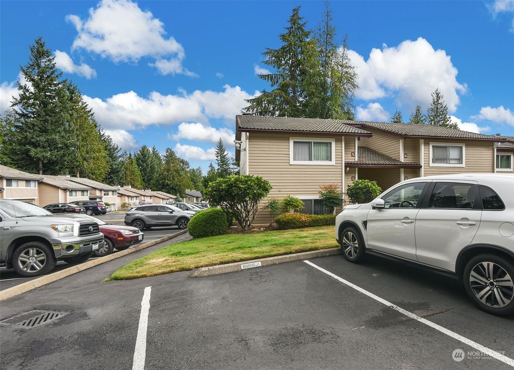 Photo of 17526 149th Avenue SE #J1, Renton, WA 98058 (MLS # 2148647)