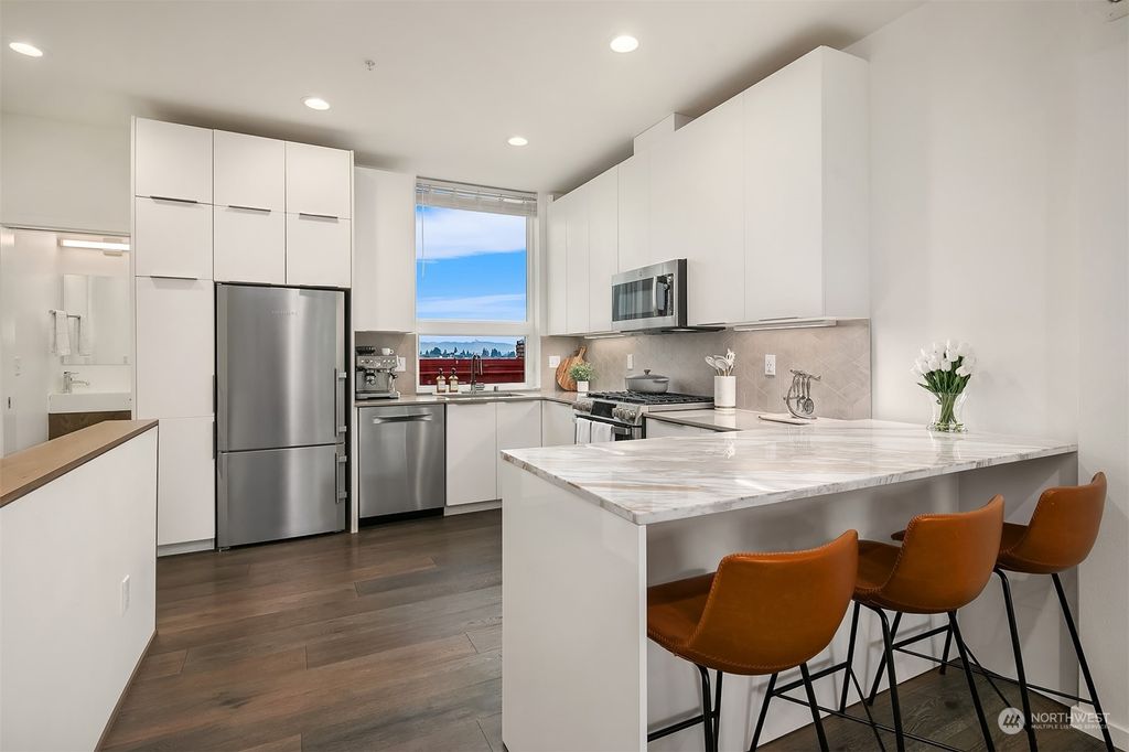 Photo of 824 N 47th Street, Seattle, WA 98103 (MLS # 2321103)
