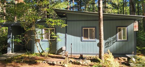 Photo of 231 NE Madrona Avenue, Tahuya, WA 98588 (MLS # 2445602)