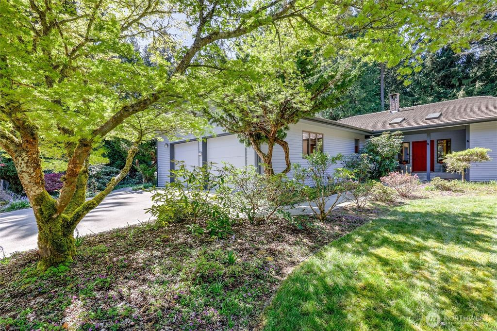 Photo of 20 Shorecrest Court, Port Townsend, WA 98368 (MLS # 2510777)