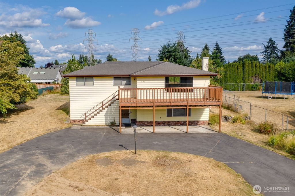 Photo of 22911 32nd Avenue W, Brier, WA 98036 (MLS # 2422045)