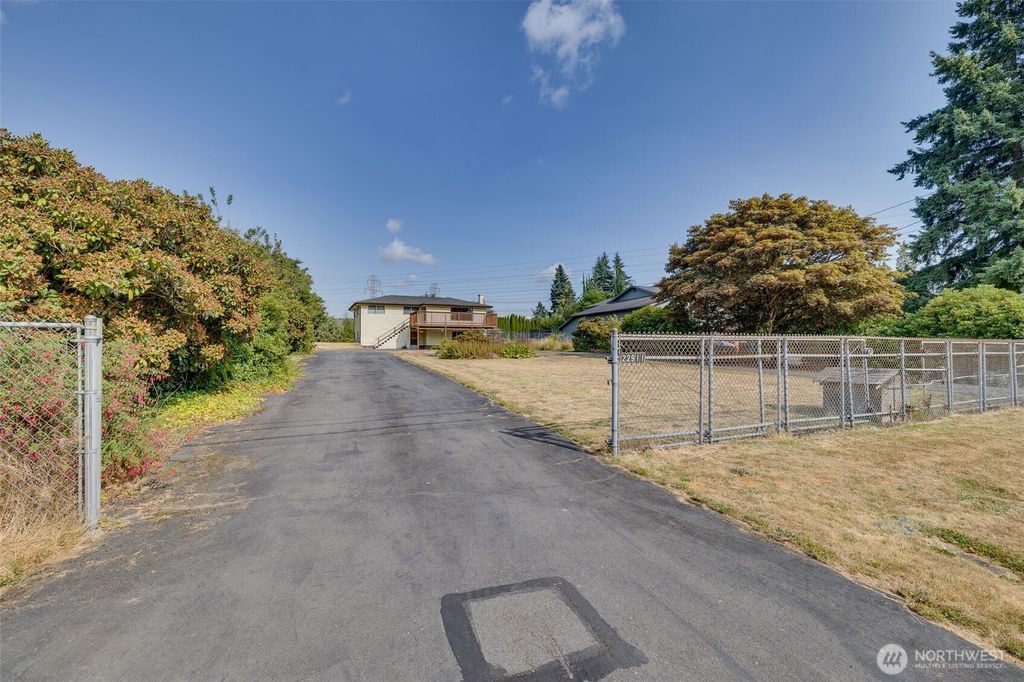 Photo of 22911 32nd Avenue W, Brier, WA 98036 (MLS # 2422045)