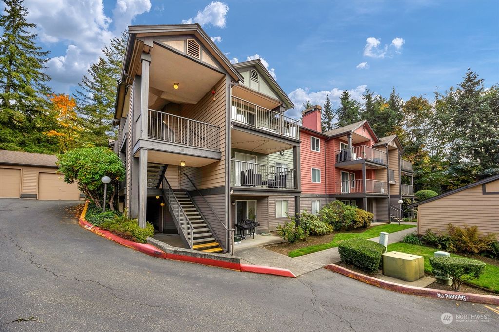 Photo of 13209 Newcastle Way #C205, Newcastle, WA 98059 (MLS # 2303129)