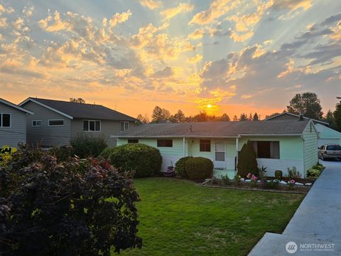 15404 Meadow Road Lynnwood WA 98087