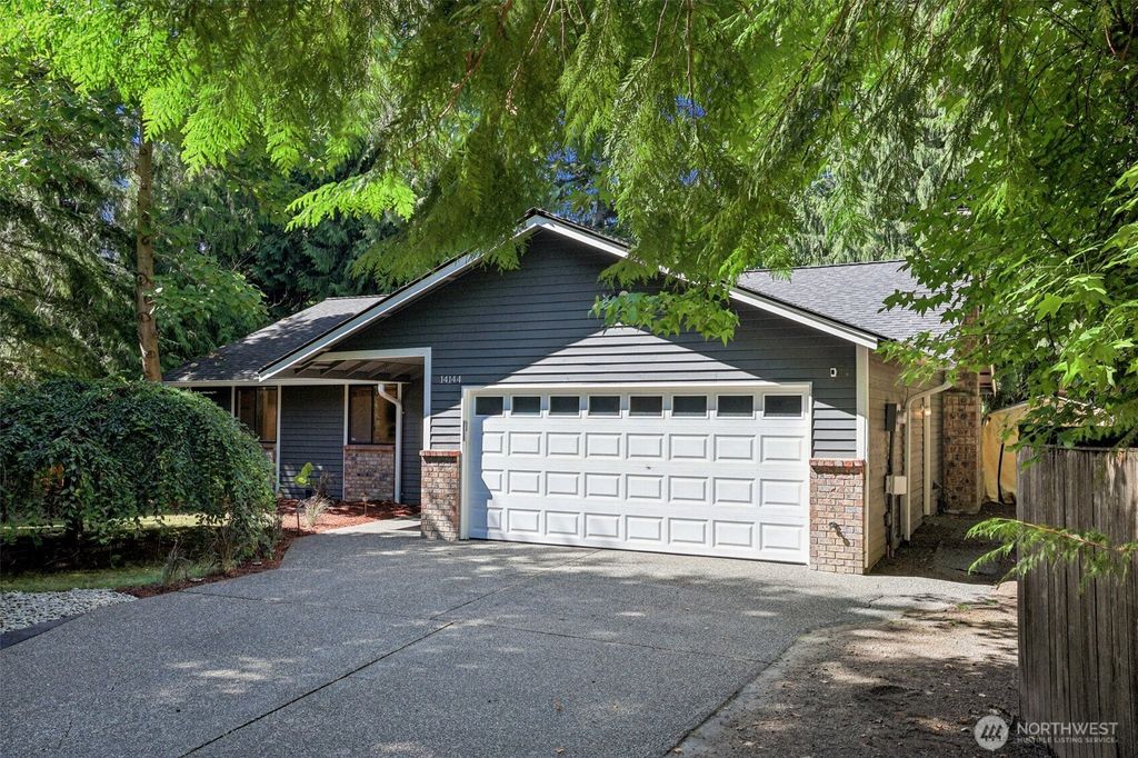 Photo of 14144 280th Lane NE, Duvall, WA 98019 (MLS # 2425636)