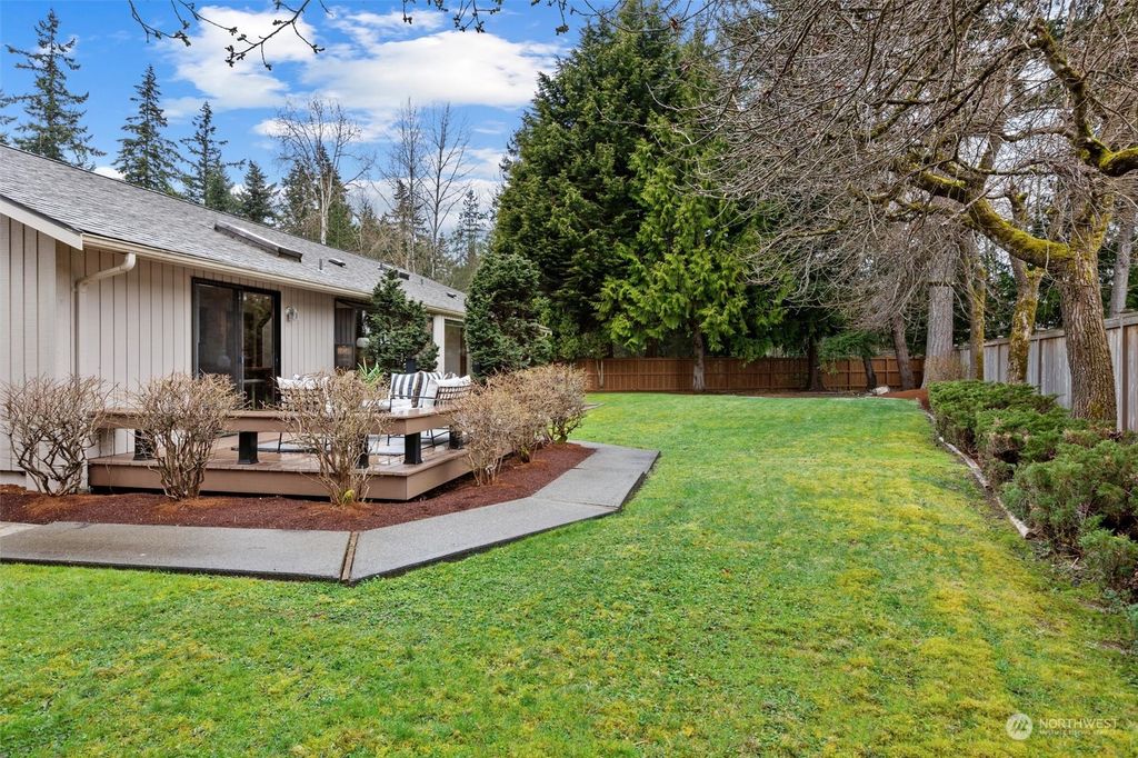 Photo of 2109 139th Place SE, Mill Creek, WA 98012 (MLS # 2053775)