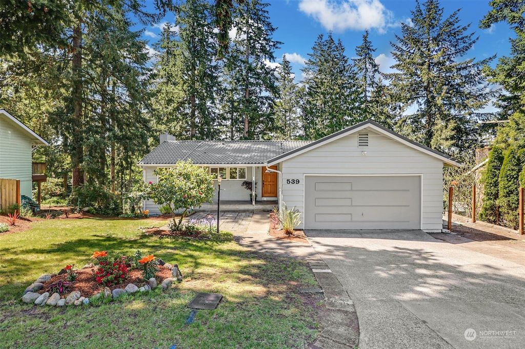 Photo of 539 157th Avenue SE, Bellevue, WA 98008 (MLS # 2060561)