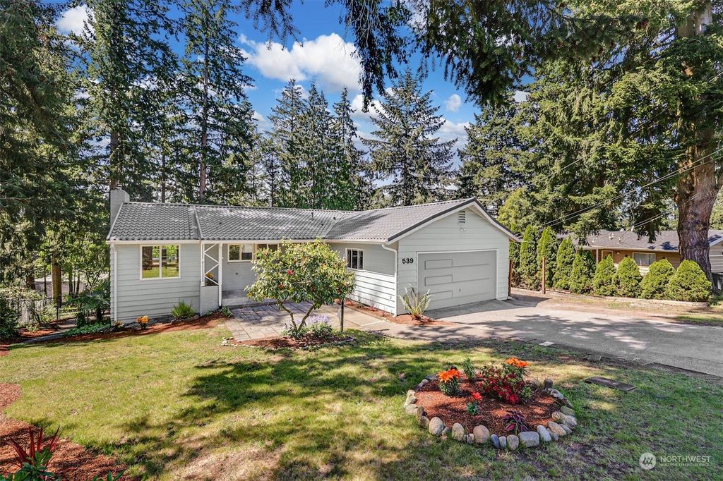 Photo of 539 157th Avenue SE, Bellevue, WA 98008 (MLS # 2060561)