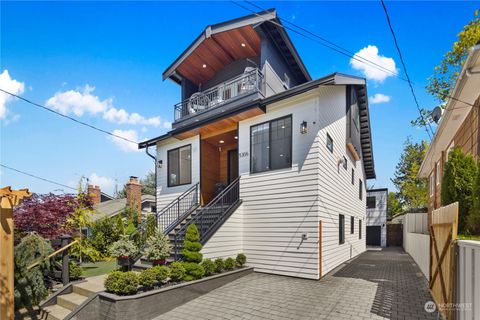 Photo of 5306 8th Avenue NE, Seattle, WA 98105 (MLS # 2067498)