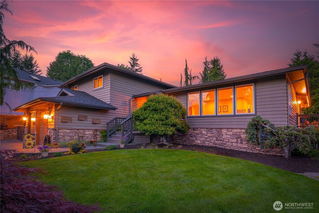 Photo of 8703 125TH AVENUE SE Ave, Snohomish, WA 98290 (MLS # 2381658)