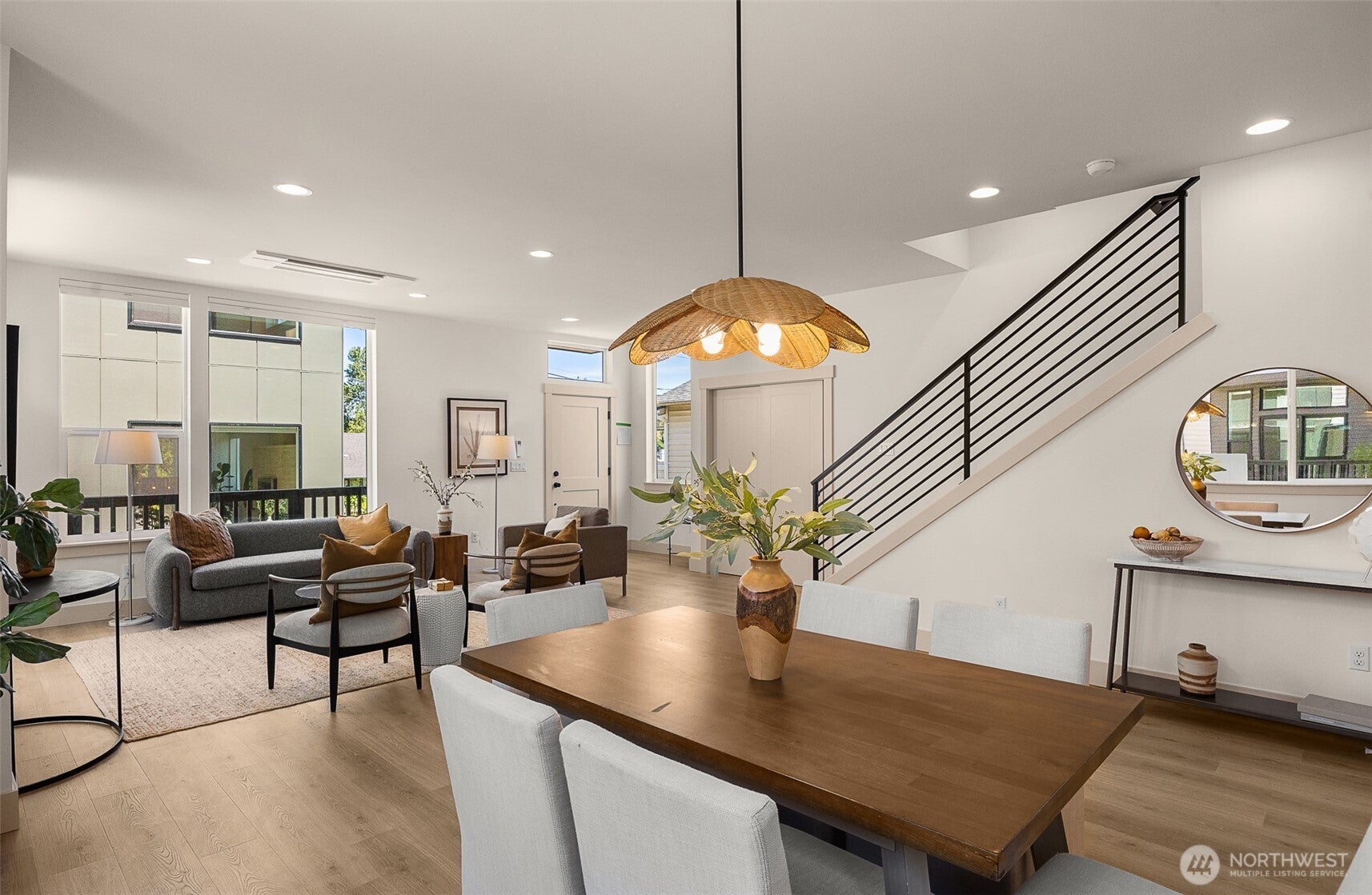 3007 S Dakota St