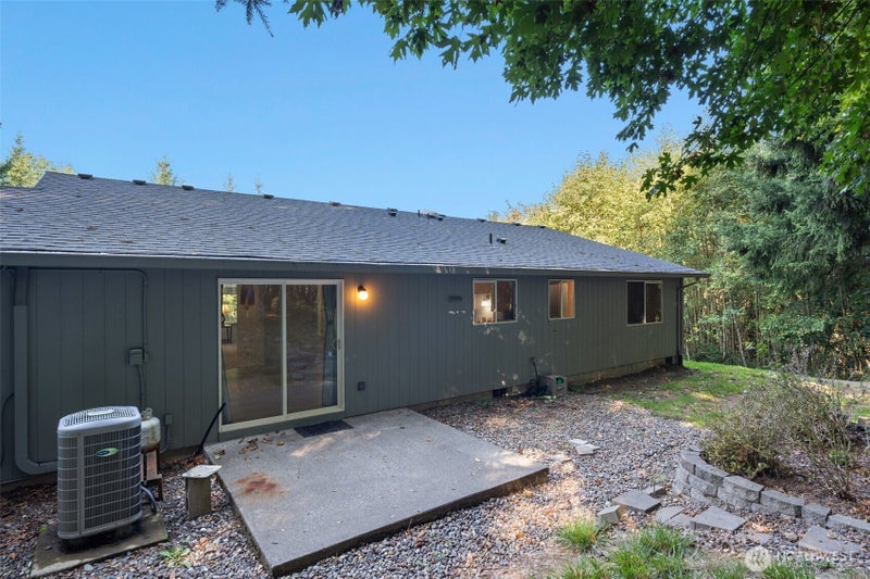 410 VIVIAN Road