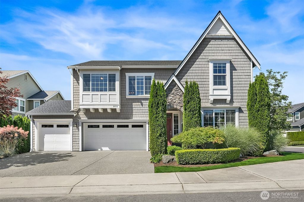 Photo of 5624 NE 8th Place, Renton, WA 98059 (MLS # 2408373)