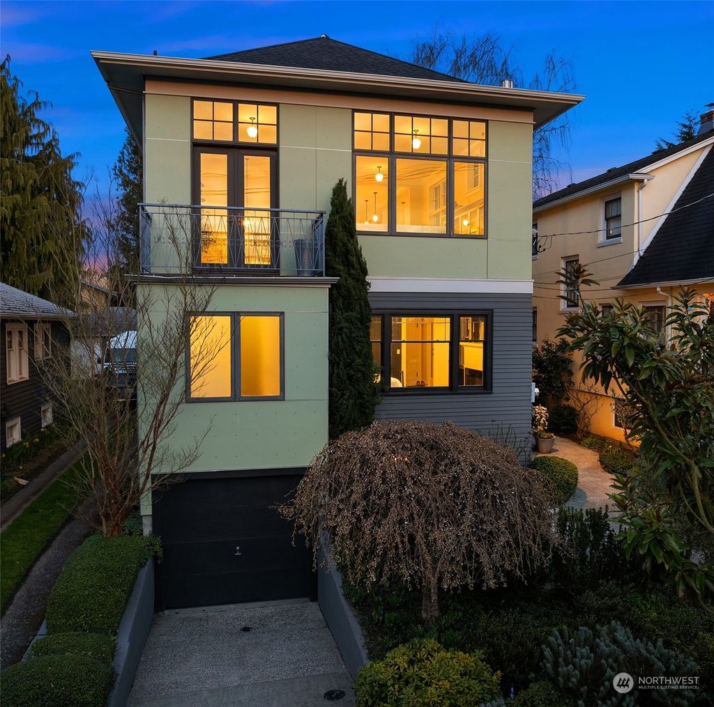 Photo of 2568 9th Avenue W, Seattle, WA 98119 (MLS # 2208946)