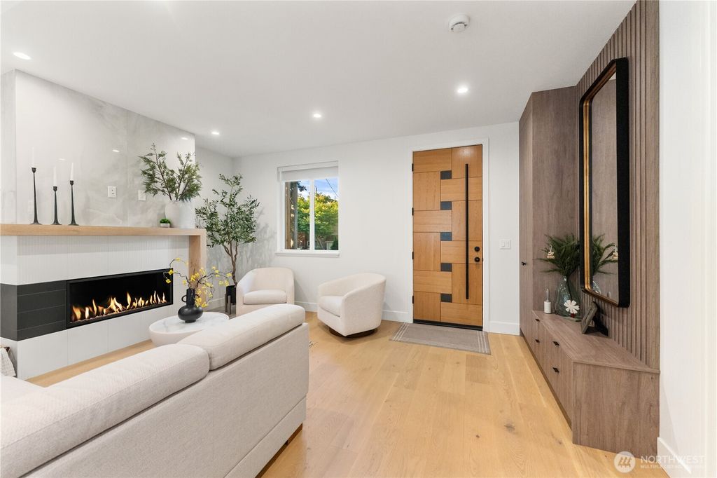Photo of 509 N 78th Street, Seattle, WA 98103 (MLS # 2432613)