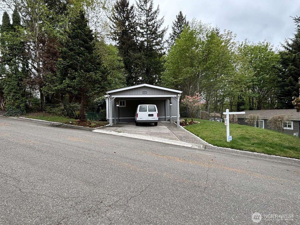 Photo of 12615 NE 189th Street, Bothell, WA 98011 (MLS # 2521133)