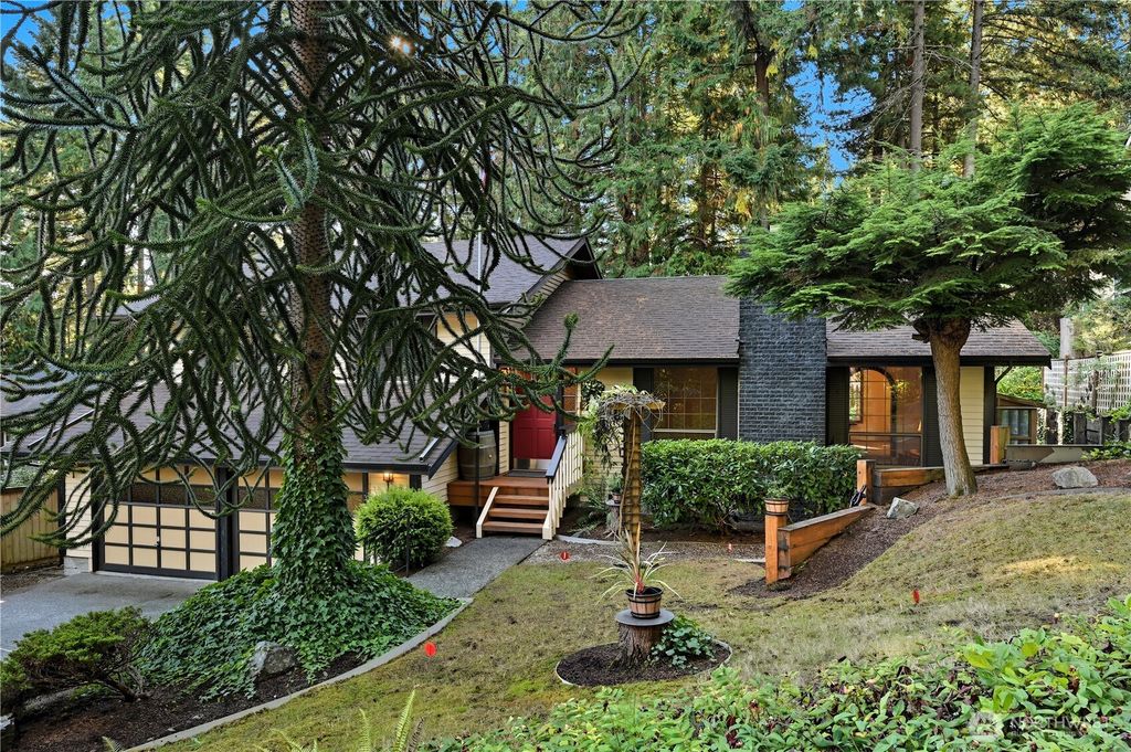 Photo of 6122 144th Street SW, Edmonds, WA 98026 (MLS # 2445472)