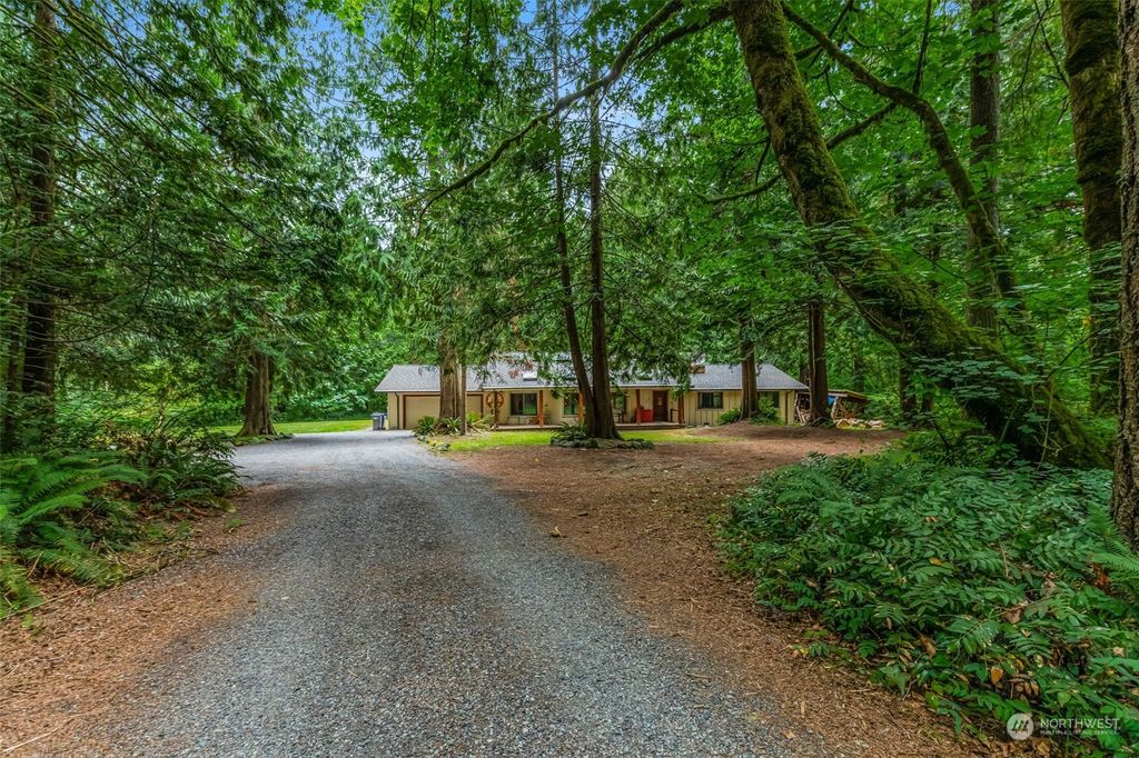 Photo of 2110 145th Avenue SE, Snohomish, WA 98290 (MLS # 2140550)