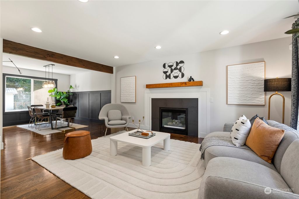Photo of 19601 NE 133rd Street, Woodinville, WA 98077 (MLS # 2274819)