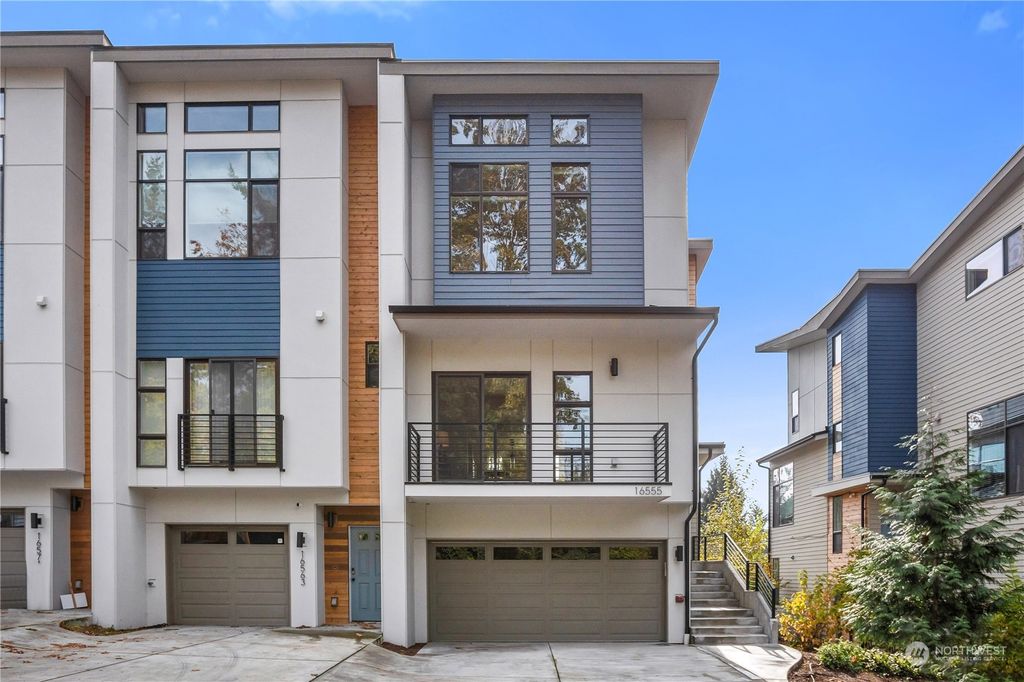 Photo of 16555 NE 92nd Place #5A, Redmond, WA 98052 (MLS # 2176962)