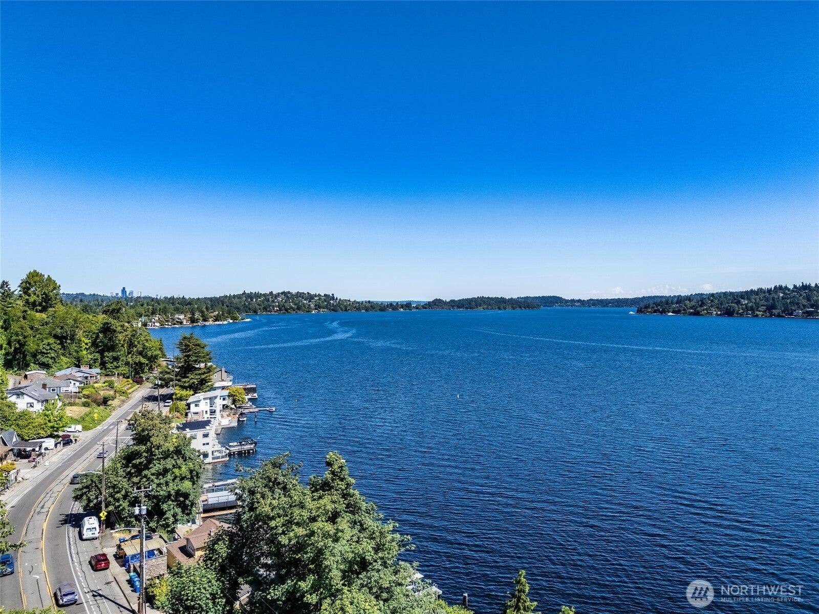 97 Arrowsmith Avenue S