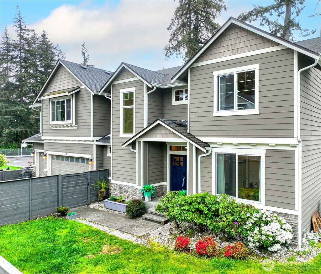 Photo of 21002 61st Avenue W, Lynnwood, WA 98036 (MLS # 2523461)