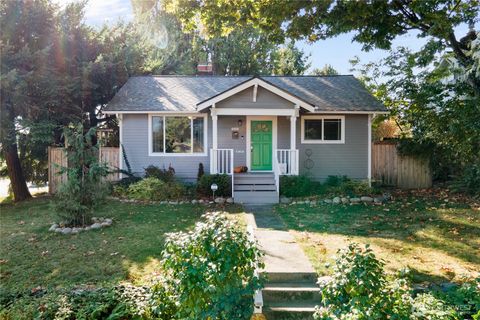 Photo of 5302 N 42nd Street, Tacoma, WA 98407 (MLS # 2437490)