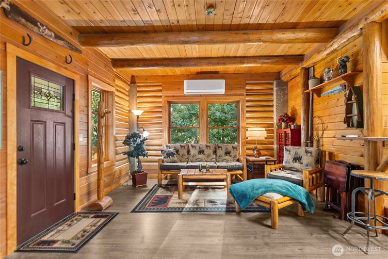 10 Sims Canyon Rd