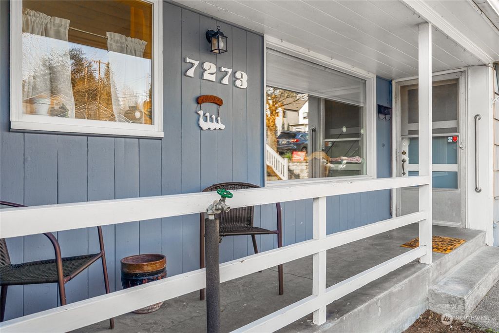 Photo of 7273 27th Avenue NE, Seattle, WA 98115 (MLS # 2197718)