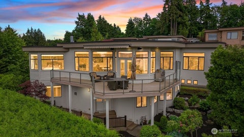 Photo of 7619 115th Place NE, Kirkland, WA 98033 (MLS # 2527993)