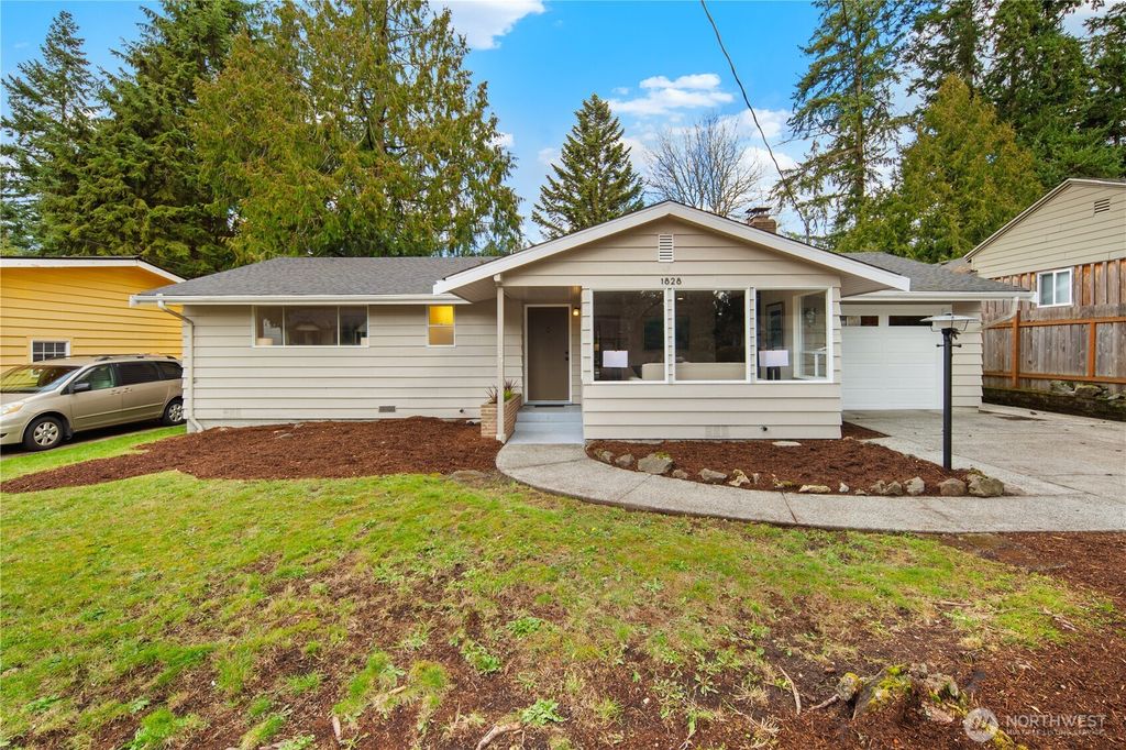 Photo of 1828 NE 171st Street, Shoreline, WA 98155 (MLS # 2489556)