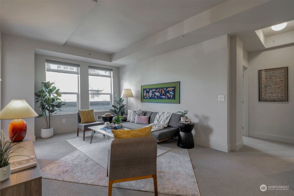Photo of 7800 SE 27th Street #304, Mercer Island, WA 98040 (MLS # 2324356)