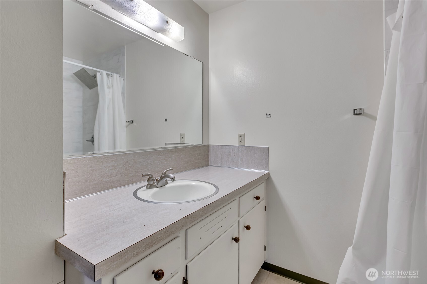 Lakewood, Washington, 98498, United States, 4 Bedrooms Bedrooms, ,3 BathroomsBathrooms,Residential,Active,2023416