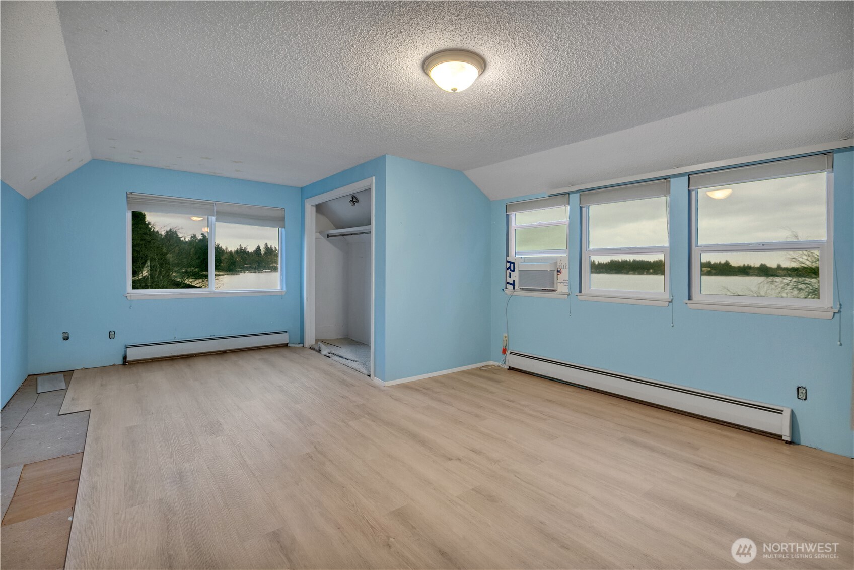Lakewood, Washington, 98498, United States, 4 Bedrooms Bedrooms, ,3 BathroomsBathrooms,Residential,Active,2023416