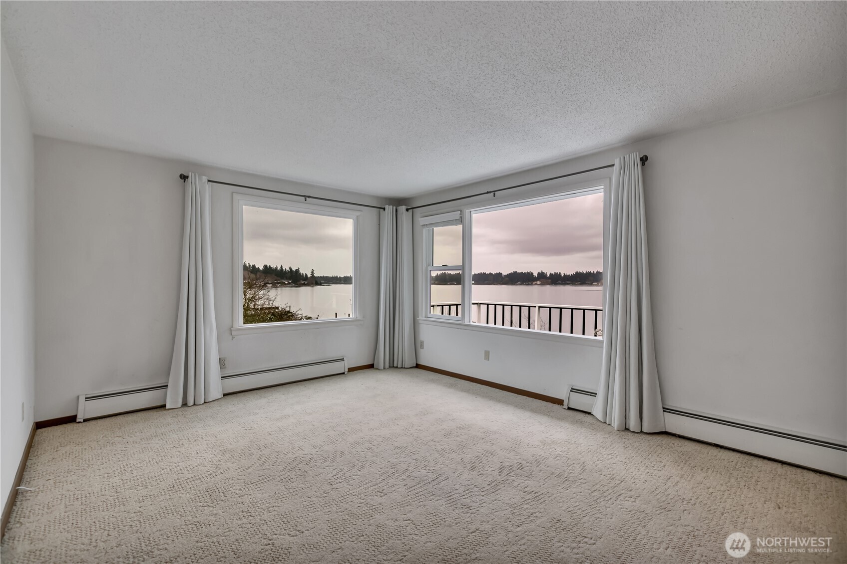 Lakewood, Washington, 98498, United States, 4 Bedrooms Bedrooms, ,3 BathroomsBathrooms,Residential,Active,2023416