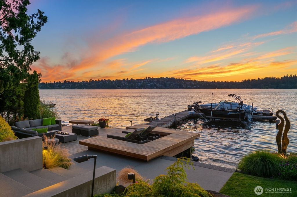 Photo of 7374 SE 71st Street, Mercer Island, WA 98040 (MLS # 2499568)