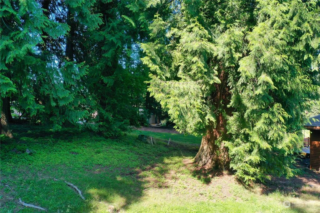 Photo of 144 XX W Lake Kathleen Drive SE, Renton, WA 98059 (MLS # 2133858)