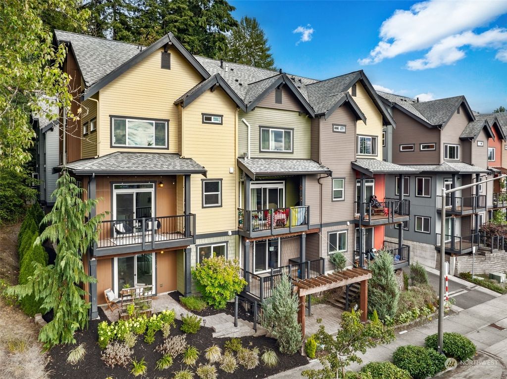 Photo of 8436 167th Avenue NE, Redmond, WA 98052 (MLS # 2276188)