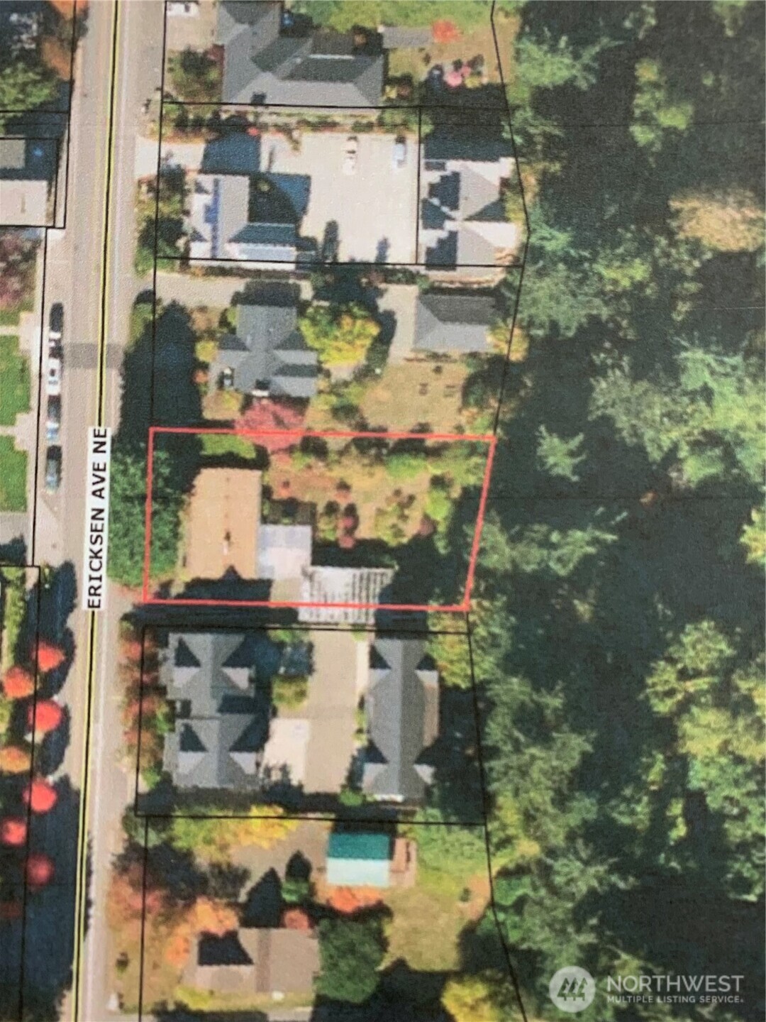 348 Ericksen Avenue NE